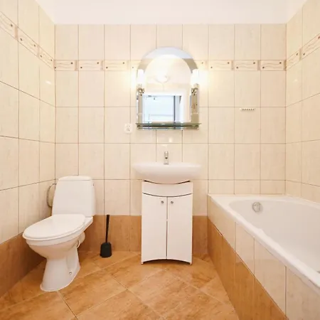 Apartment Gustowny Victus Z 1 Sypialnia By Renters *