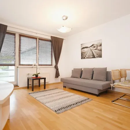 Gustowny Victus Z 1 Sypialnia By Renters *