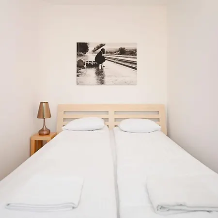 Gustowny Victus Z 1 Sypialnia By Renters Apartment Sopot